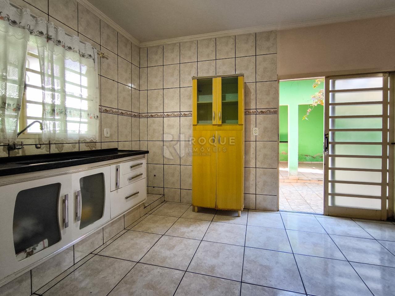Casa Residencial à venda no bairro Vila Cristovam: COZINHA