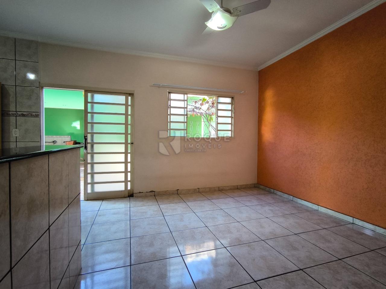 Casa Residencial à venda no bairro Vila Cristovam: COPA