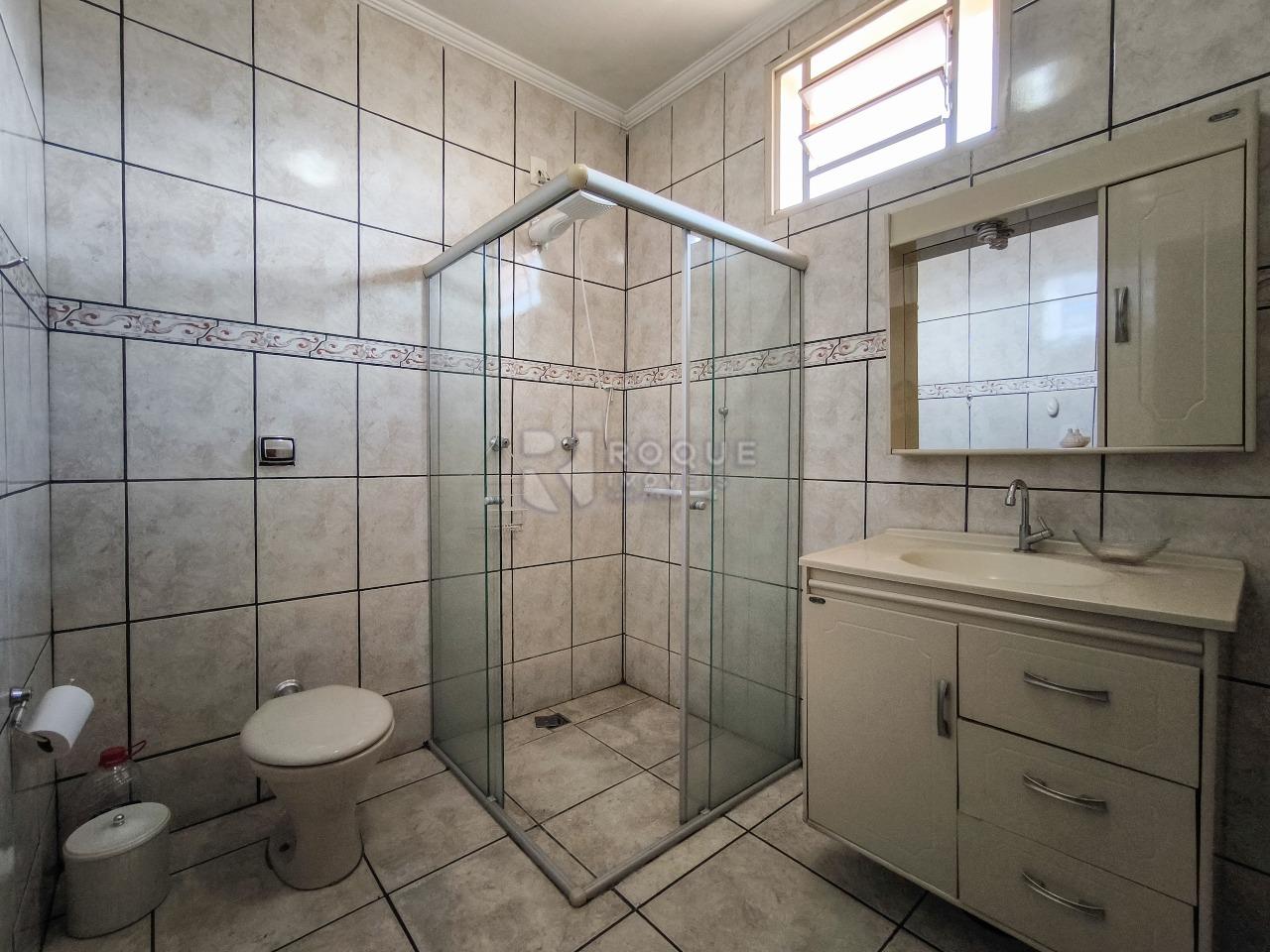 Casa Residencial à venda no bairro Vila Cristovam: BANHEIRO SOCIAL