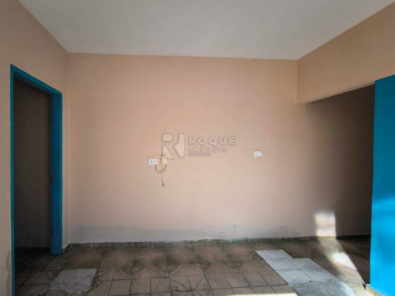 Casa Residencial à venda no bairro Parque Residencial Anavec: COZINHA