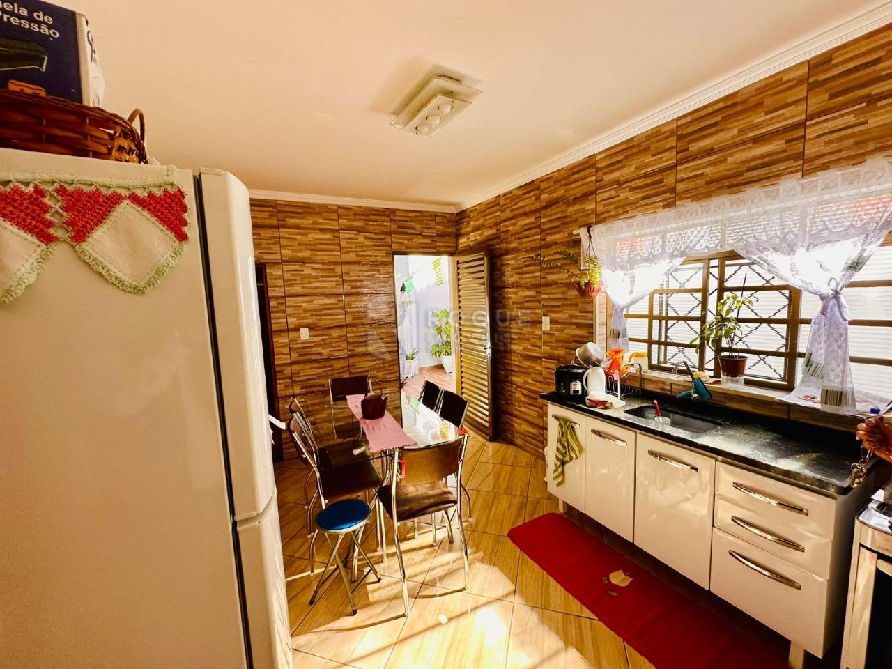 Casa Residencial à venda no bairro Jardim Olga Veroni: COZINHA