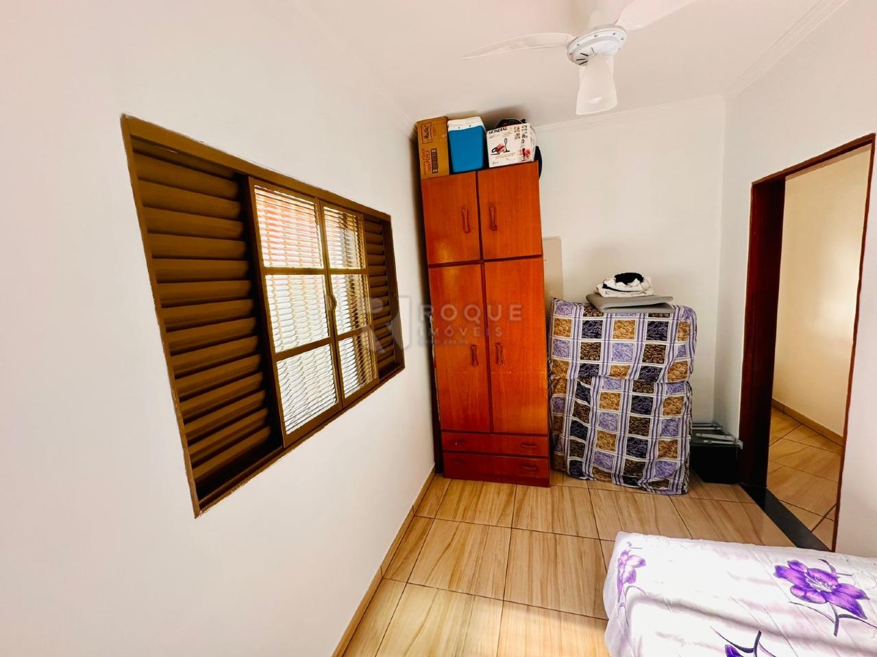 Casa Residencial à venda no bairro Jardim Olga Veroni: DORMITÓRIO 2