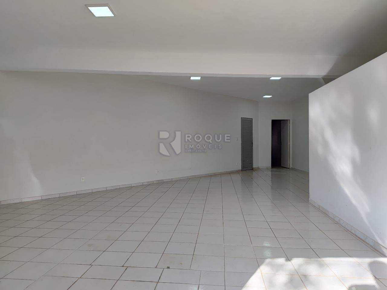 Salão para aluguel no bairro Residencial Jardim dos Ipês: Salão