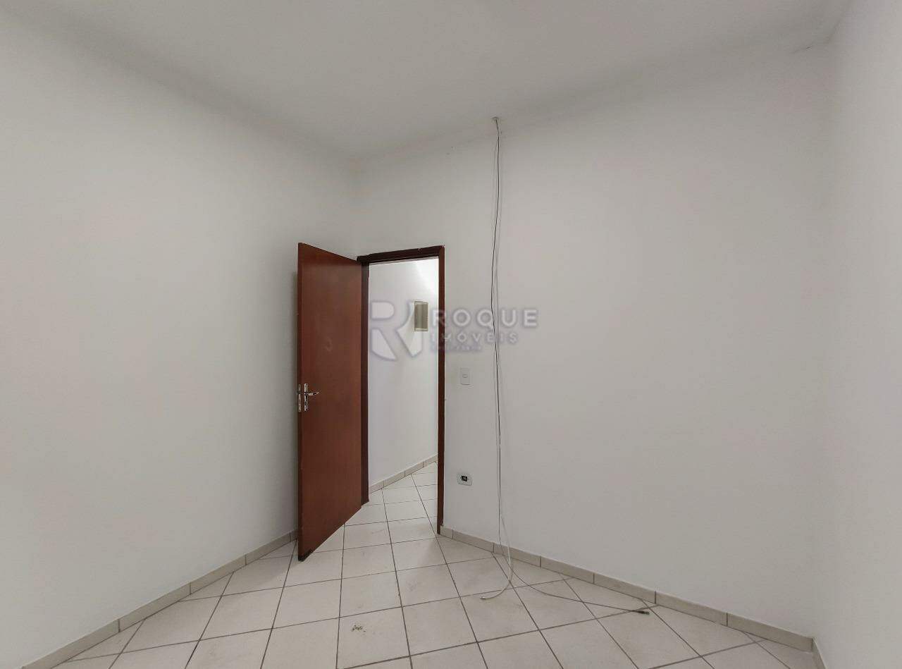 Casa Residencial para aluguel no bairro Vila Claudia: Dormitório 2 suíte