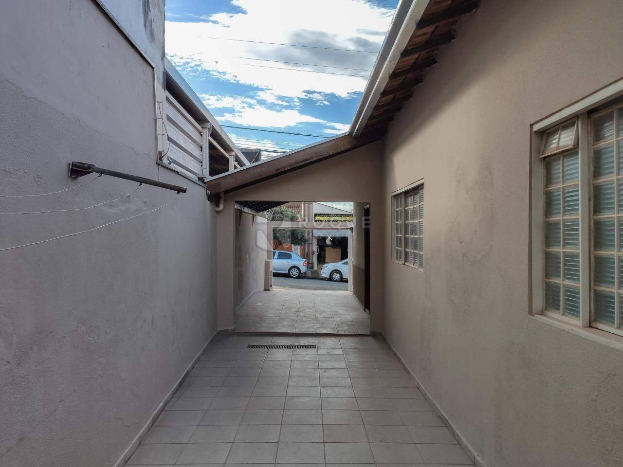 Casa Residencial para aluguel no bairro Vila Claudia: Corredor 2