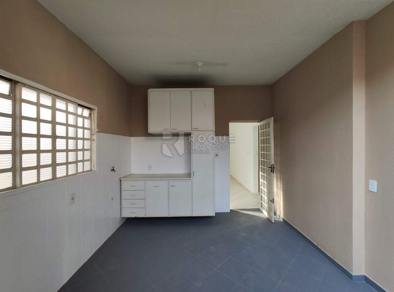 Casa Residencial para aluguel no bairro Vila Claudia: Área de serviço