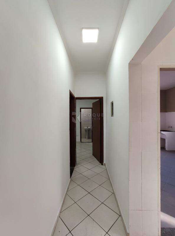 Casa Residencial para aluguel no bairro Vila Claudia: Hall