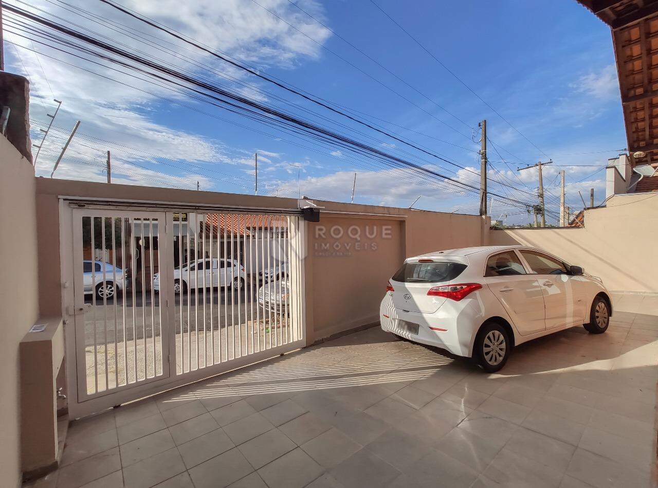 Casa Residencial para aluguel no bairro Vila Claudia: Frente 