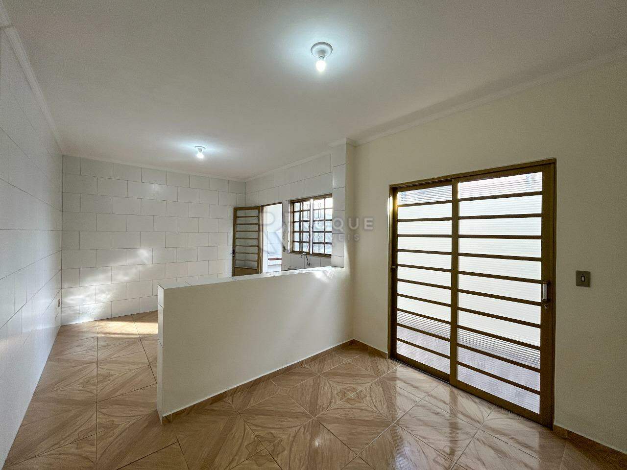 Casa Residencial para aluguel no bairro Residencial Econômico Manoel Simão de Barros Levy: Sala 