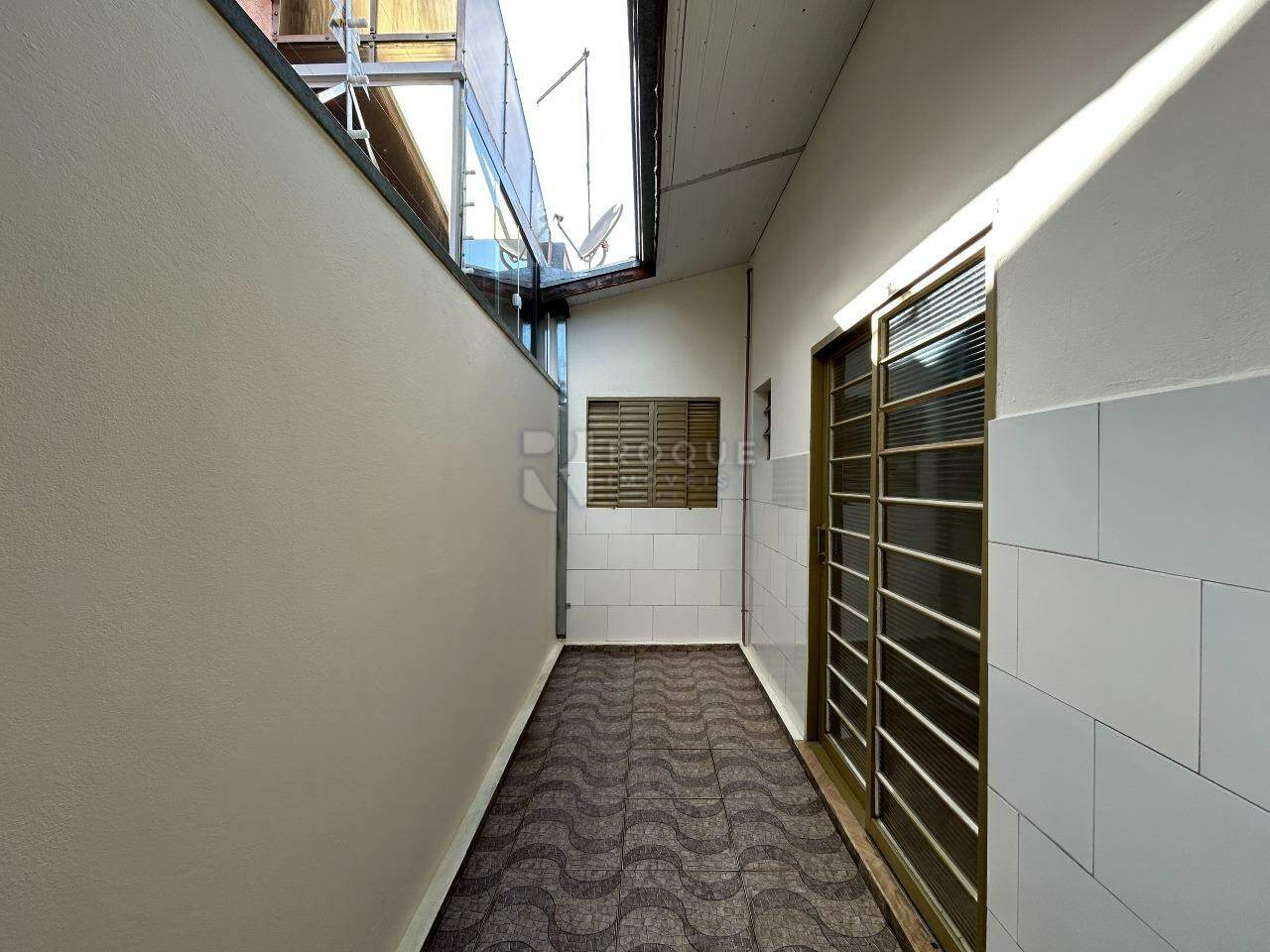 Casa Residencial para aluguel no bairro Residencial Econômico Manoel Simão de Barros Levy: Frente 