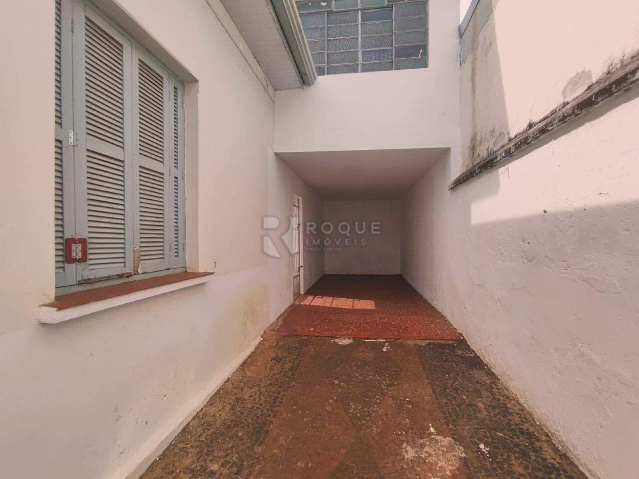 Casa Residencial para aluguel no bairro Boa Vista: Quintal