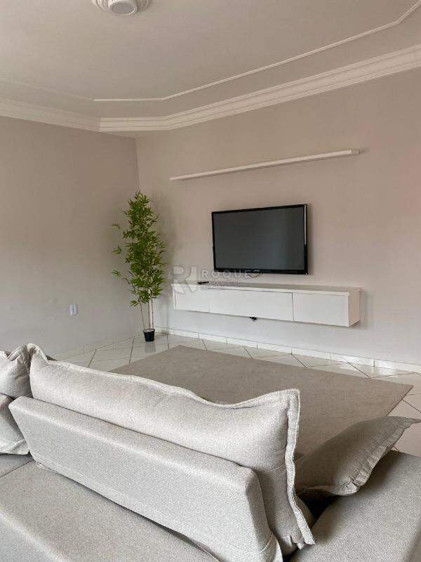 Casa Residencial à venda no bairro Jardim Olga Veroni: 
