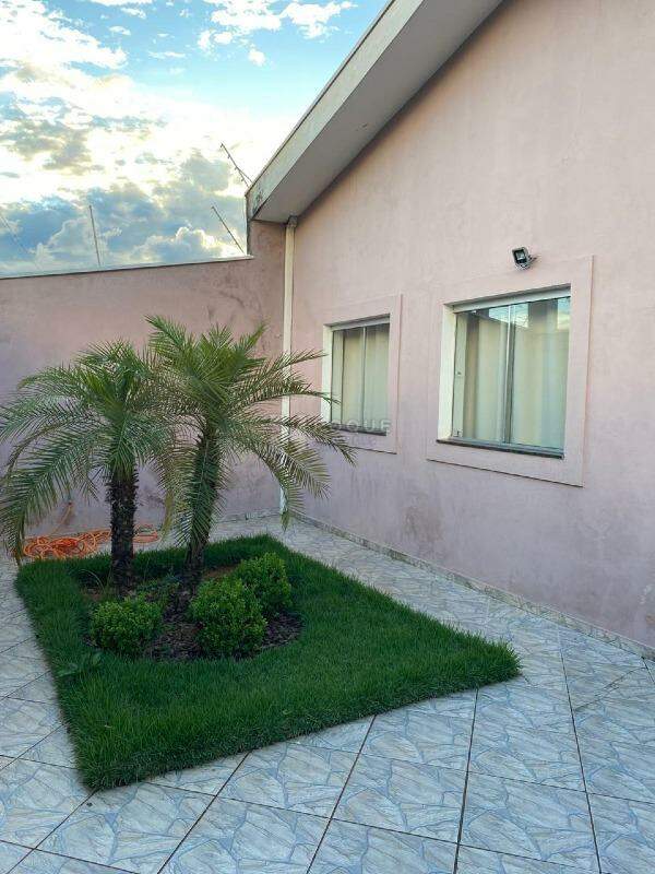 Casa Residencial à venda no bairro Jardim Olga Veroni: 