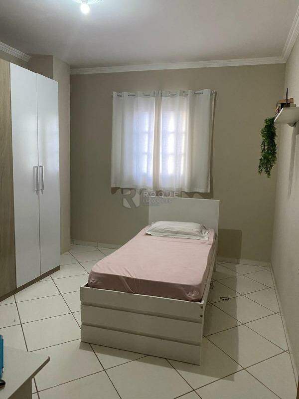 Casa Residencial à venda no bairro Jardim Olga Veroni: 