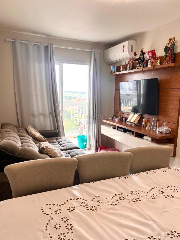 Apartamento à venda no bairro Jardim Esmeralda: 