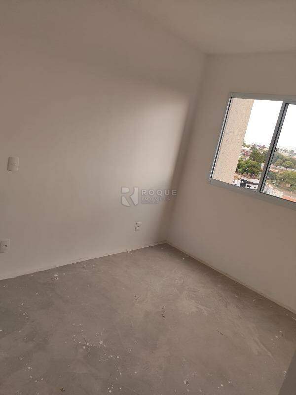 Apartamento à venda no bairro Jardim Esteves: 