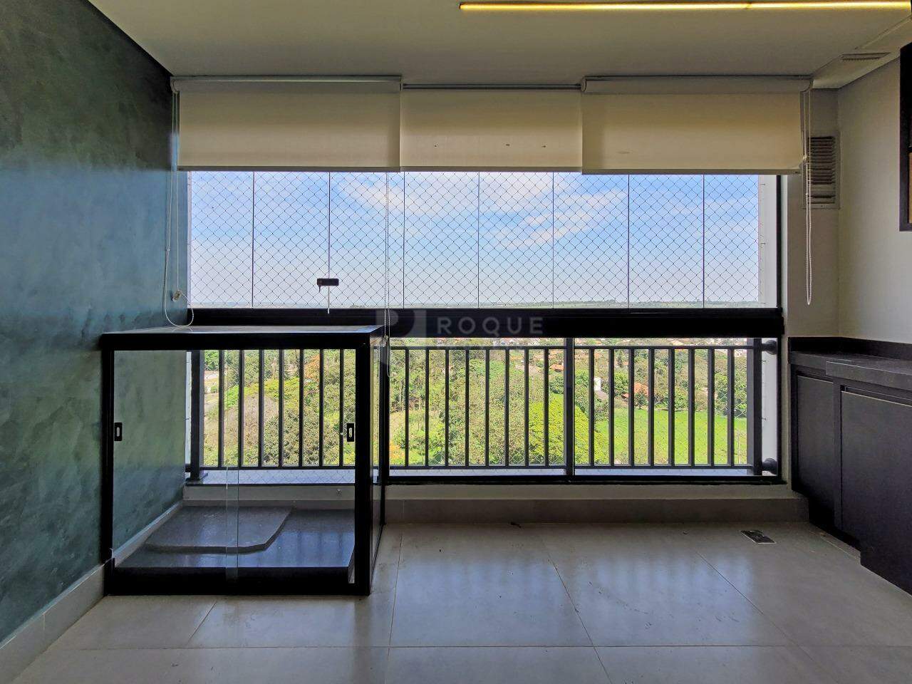 Apartamento para aluguel no bairro Graminha: Sacada