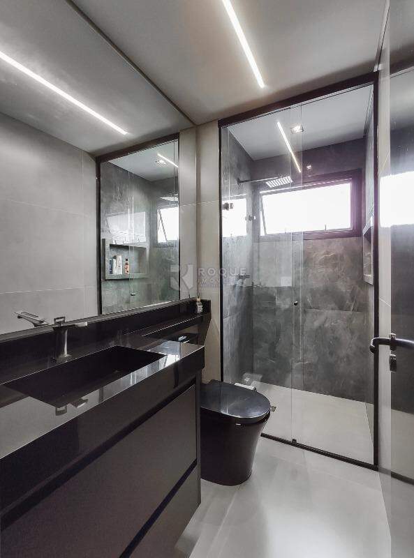 Apartamento para aluguel no bairro Graminha: WC suíte