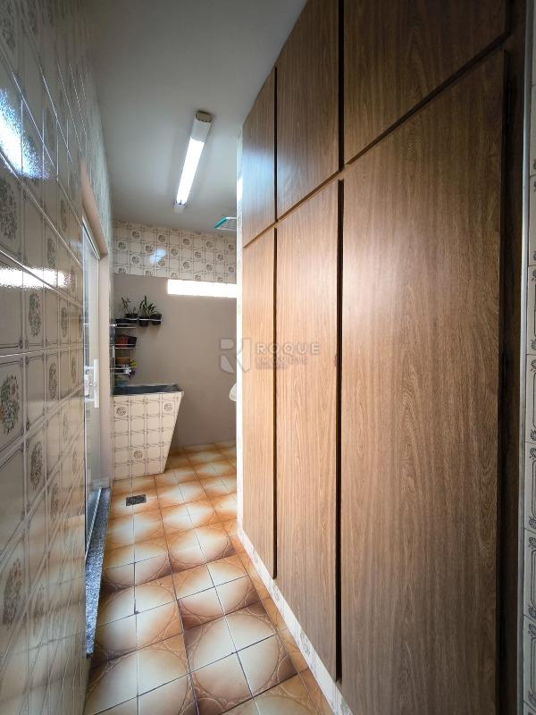 Casa Residencial à venda no bairro Vila Camargo: ÁREA DE SERVIÇO