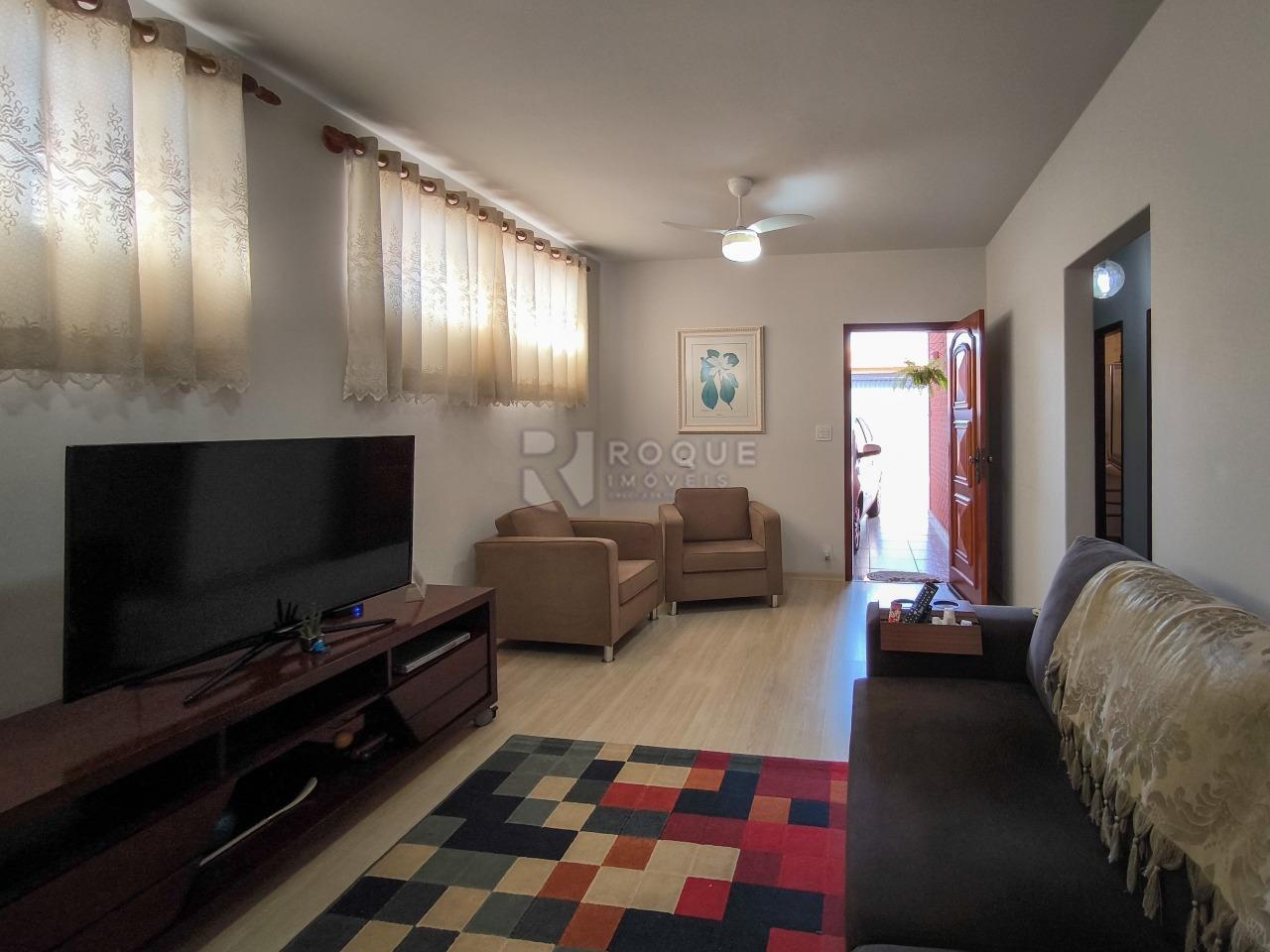 Casa Residencial à venda no bairro Vila Camargo: SALA DE ESTAR