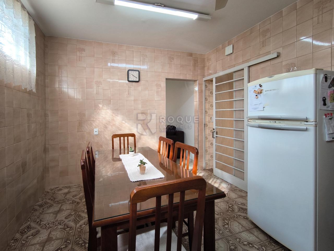 Casa Residencial à venda no bairro Vila Camargo: COZINHA