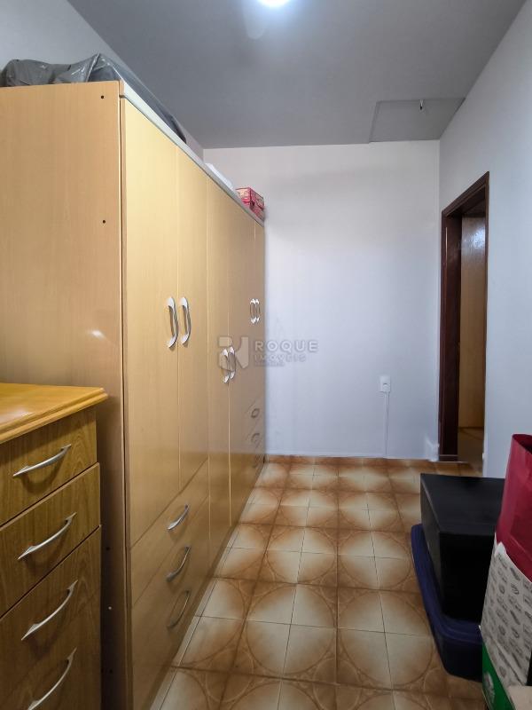 Casa Residencial à venda no bairro Vila Camargo: SUÍTE