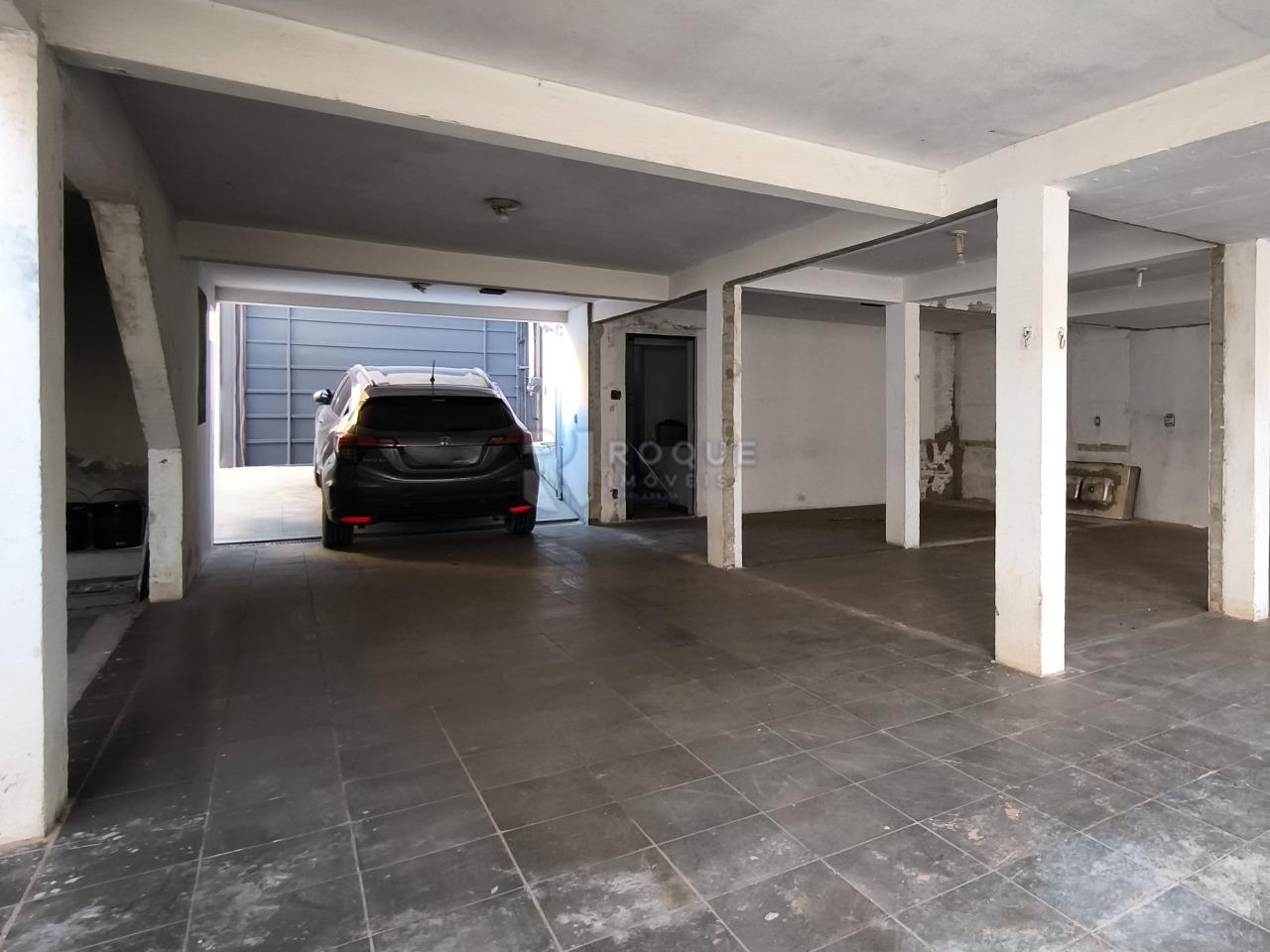 Casa Residencial à venda no bairro Centro: GARAGEM