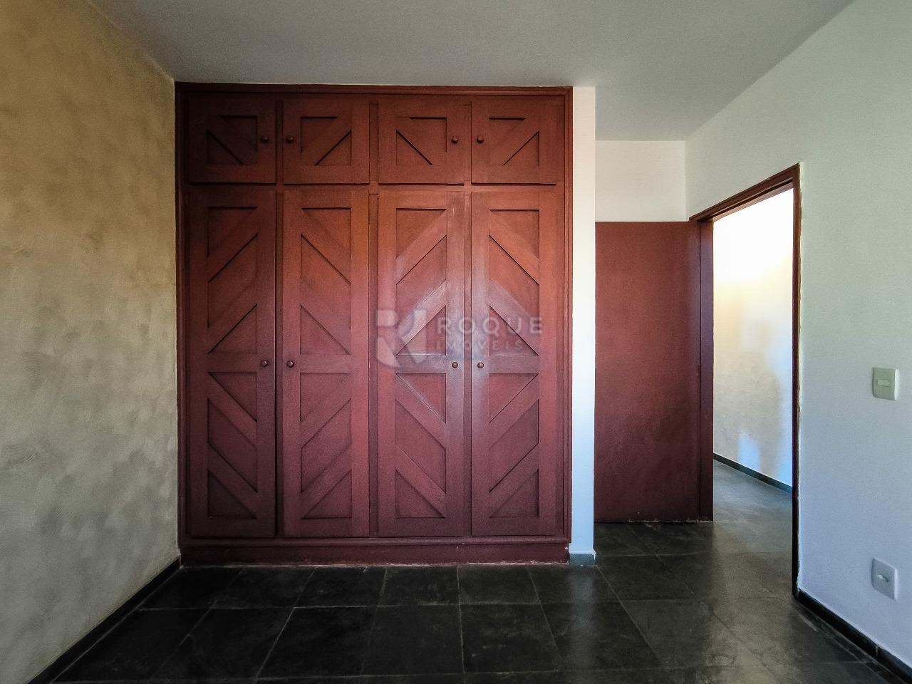 Casa Residencial à venda no bairro Centro: DORMITÓRIO 1