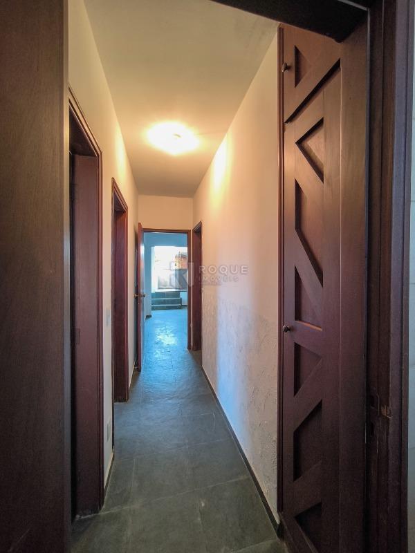 Casa Residencial à venda no bairro Centro: ROUPEIRO