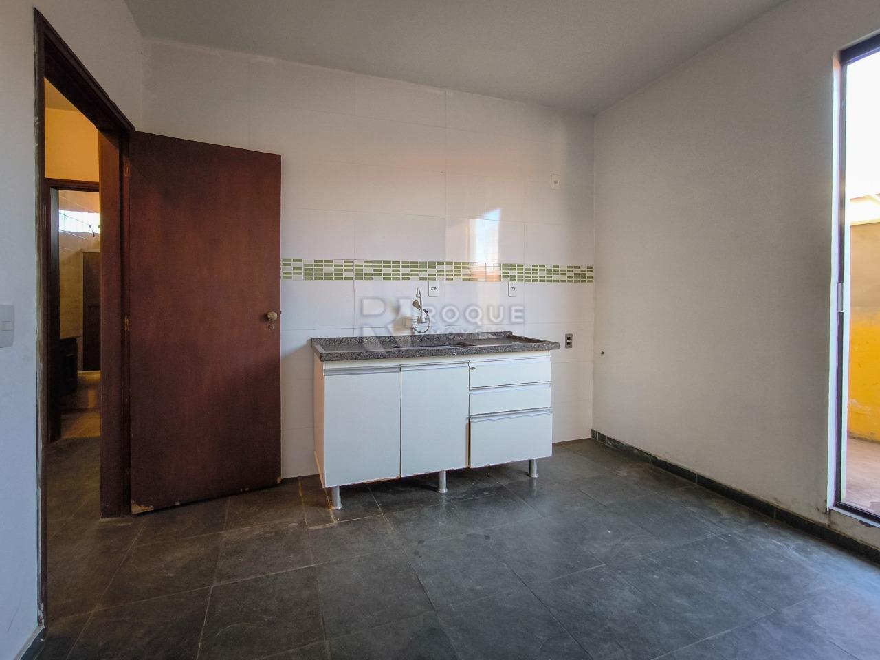 Casa Residencial à venda no bairro Centro: COZINHA