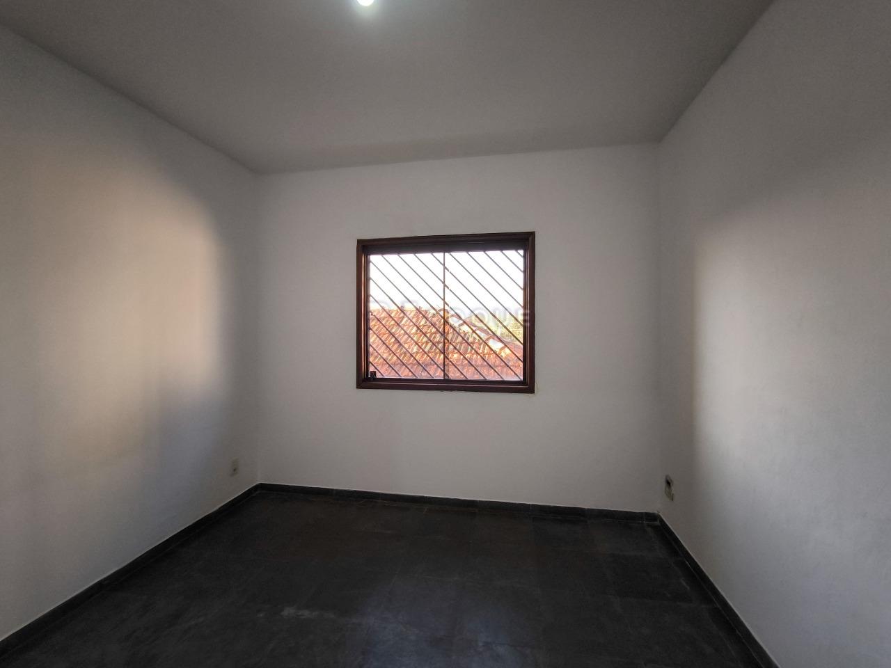 Casa Residencial à venda no bairro Centro: SUÍTE