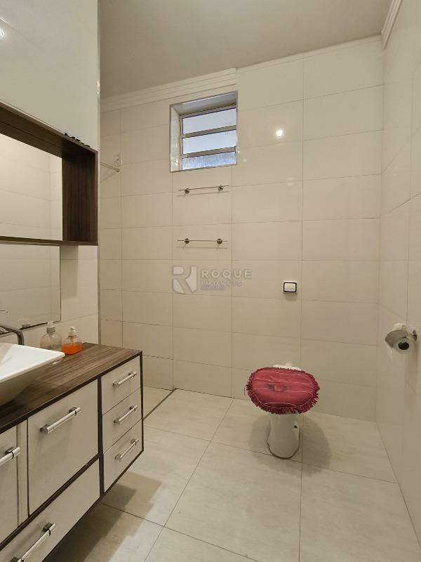 Casa Residencial à venda no bairro Jardim Lagoa Nova: BANHEIRO SOCIAL