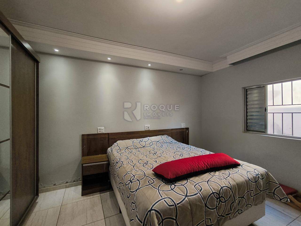 Casa Residencial à venda no bairro Jardim Lagoa Nova: DORMITÓRIO 1