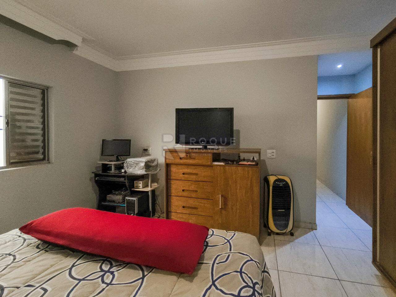 Casa Residencial à venda no bairro Jardim Lagoa Nova: DORMITÓRIO 1