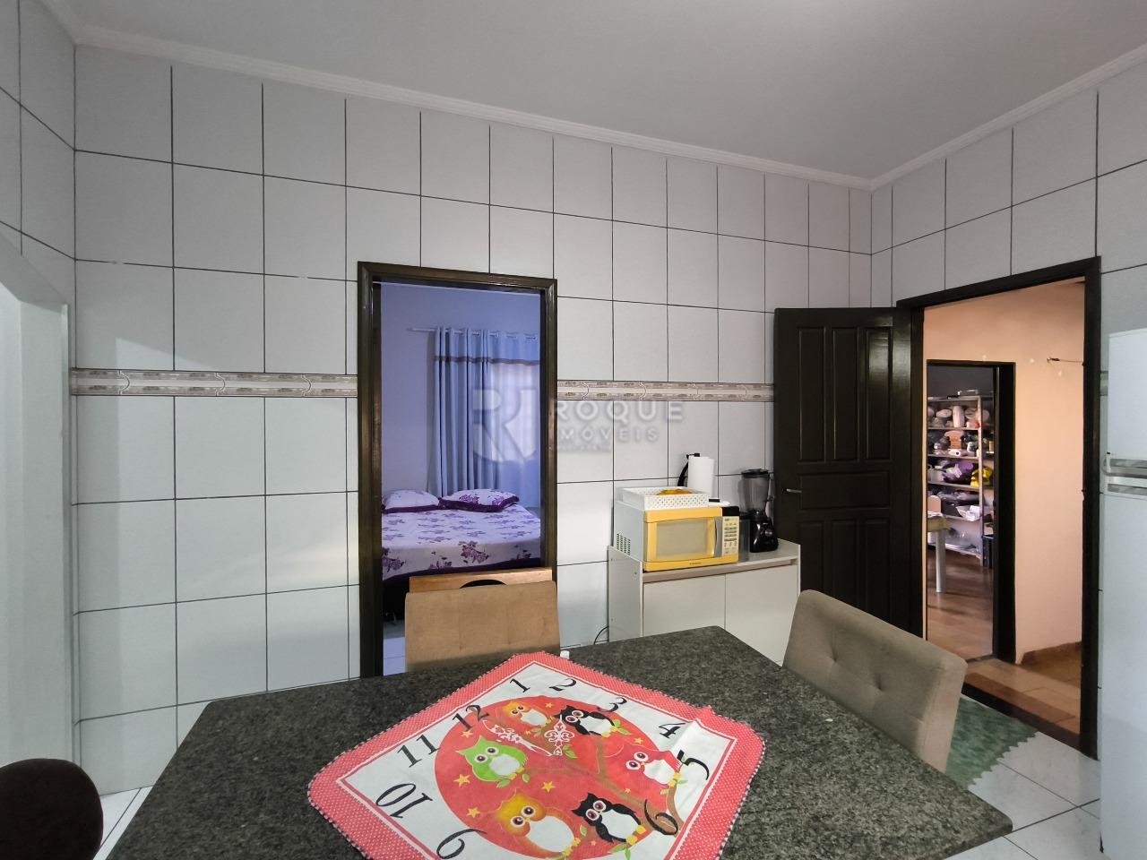 Casa Residencial à venda no bairro Parque Hippolyto: COZINHA