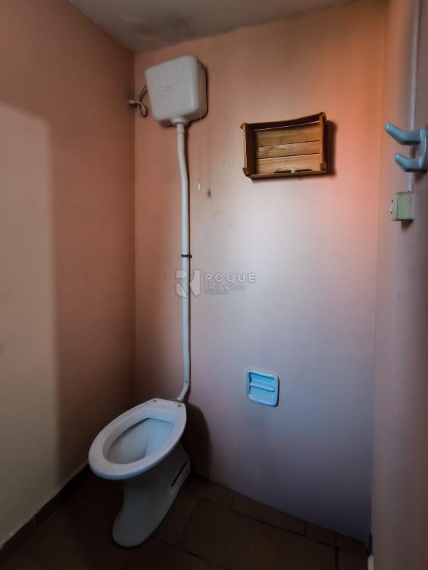 Casa Residencial à venda no bairro Parque Hippolyto: WC DEPÓSITO