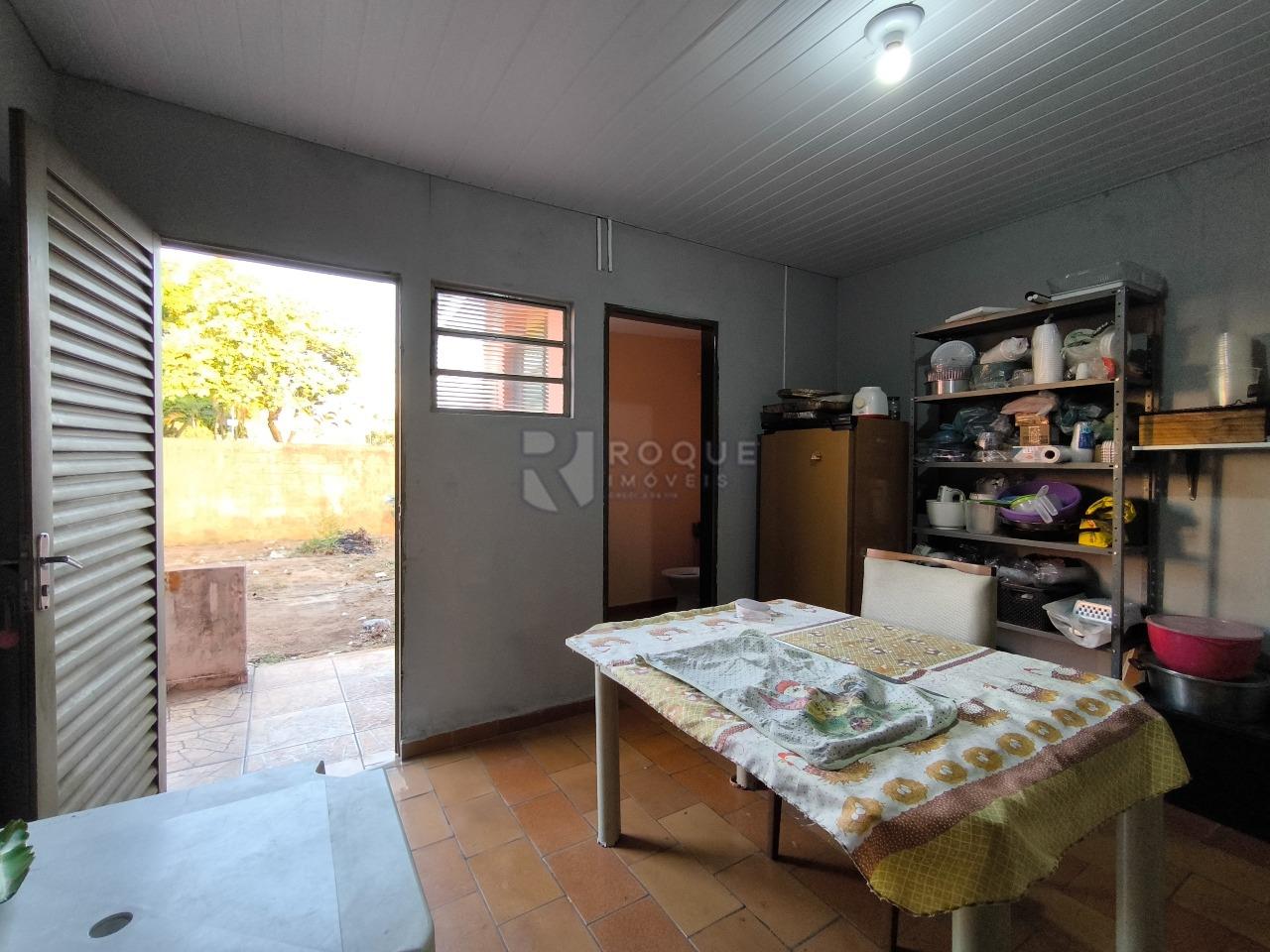 Casa Residencial à venda no bairro Parque Hippolyto: DEPÓSITO