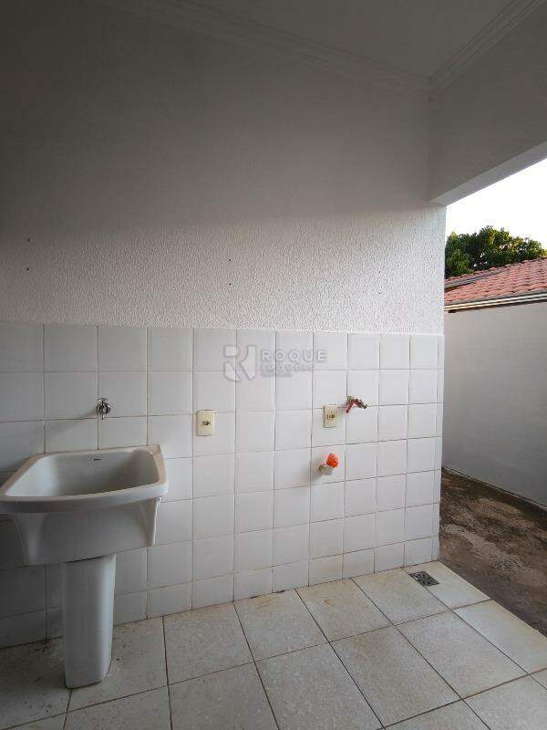 Casa Residencial à venda no bairro Jardim Residencial Granja Machado: LAVANDERIA