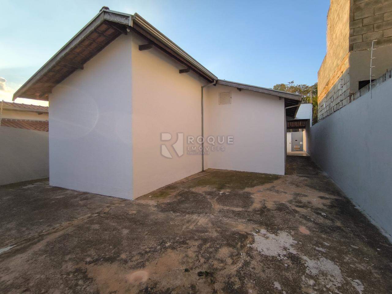 Casa Residencial à venda no bairro Jardim Residencial Granja Machado: FUNDOS