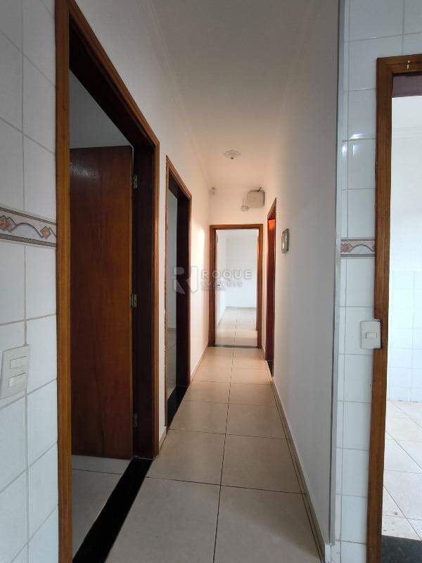 Casa Residencial à venda no bairro Jardim Residencial Granja Machado: CORREDOR INTERNO