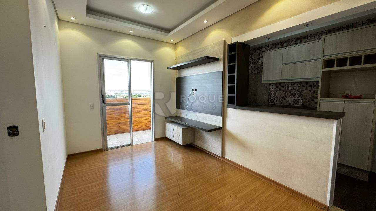 Apartamento à venda no bairro Chácaras Antonieta: 