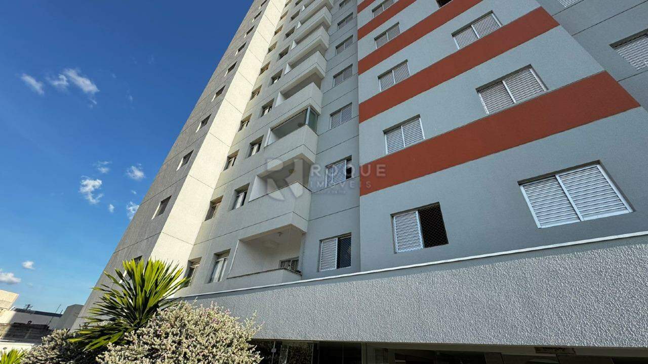 Apartamento à venda no bairro Chácaras Antonieta: 