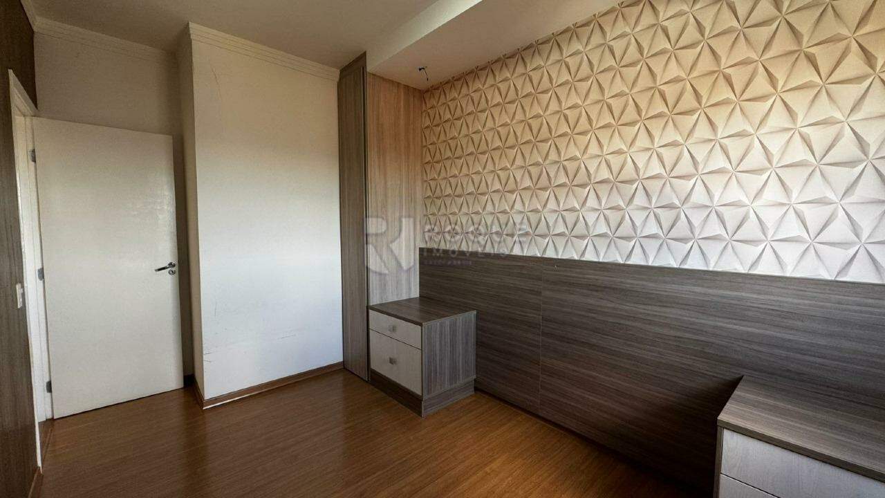 Apartamento à venda no bairro Chácaras Antonieta: 