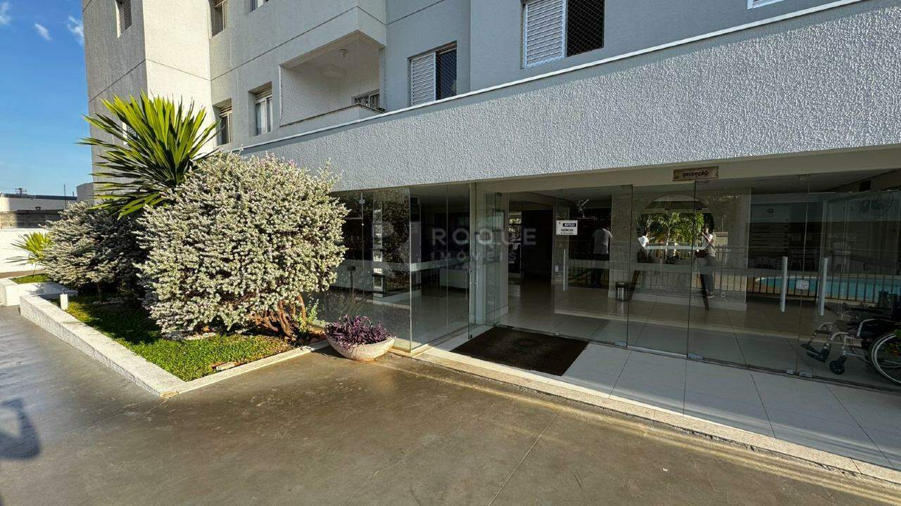 Apartamento à venda no bairro Chácaras Antonieta: 