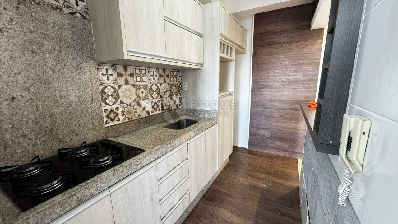 Apartamento à venda no bairro Chácaras Antonieta: 