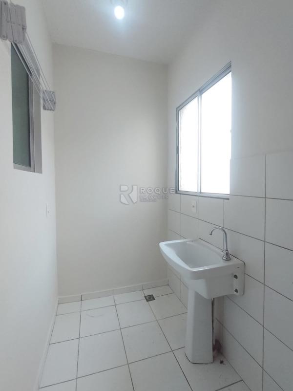 Apartamento à venda no bairro Jardim Parque Novo Mundo: Área de Serviço