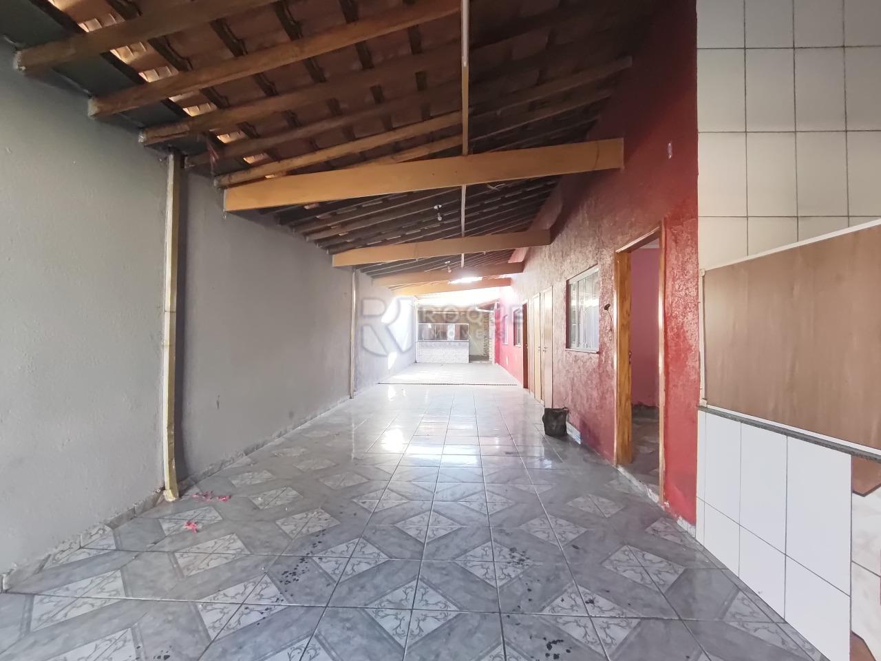 Casa Residencial para aluguel no bairro Jardim Residencial José Cortez: Garagem