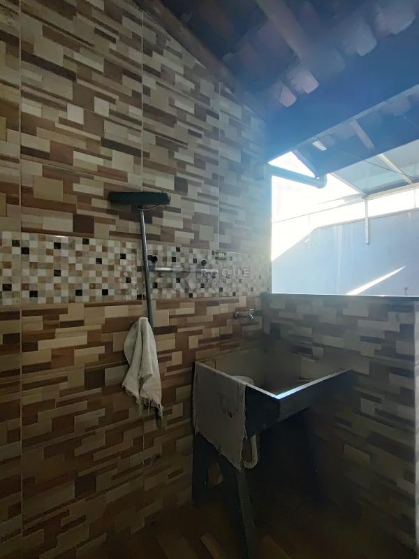 Casa Residencial para aluguel no bairro Jardim Residencial José Cortez: Lavanderia