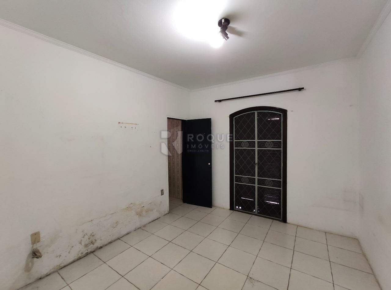 Casa Residencial para aluguel no bairro Cidade Jardim: Dormitório 2 suíte