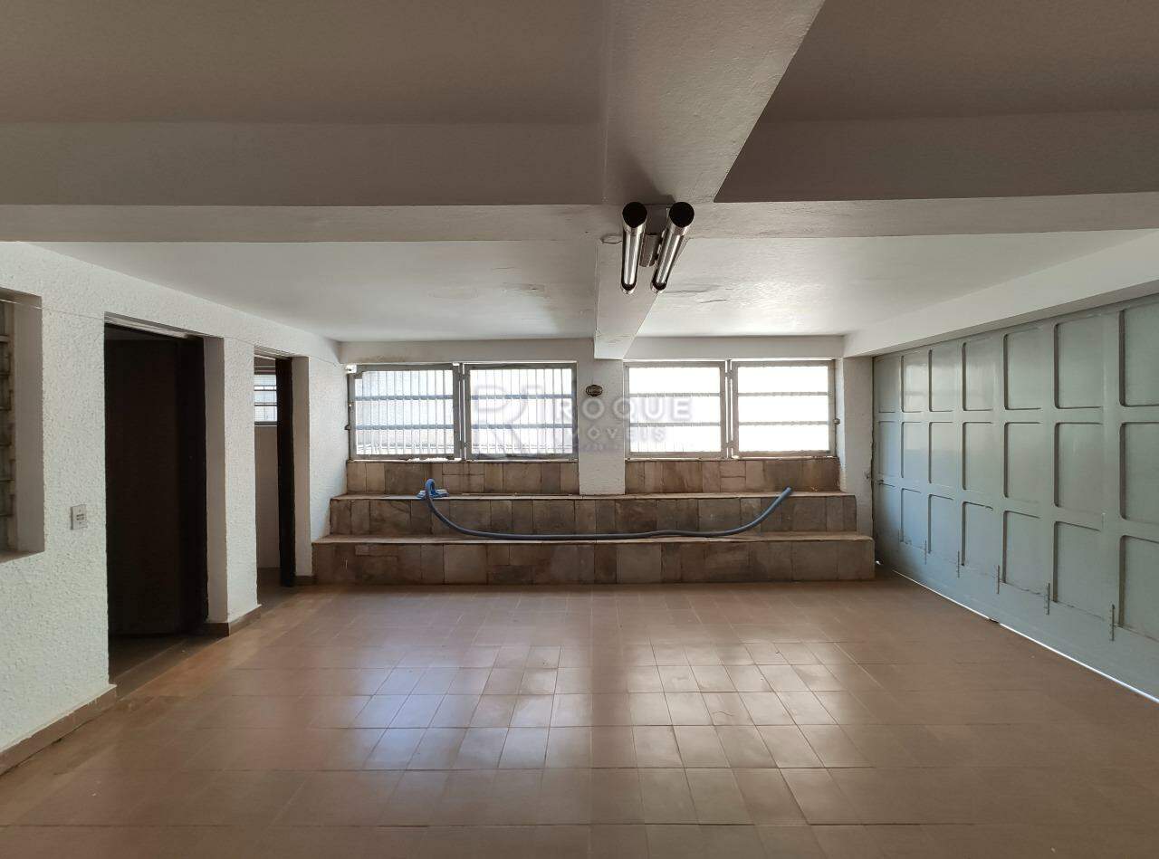 Casa Residencial para aluguel no bairro Cidade Jardim: Garagem
